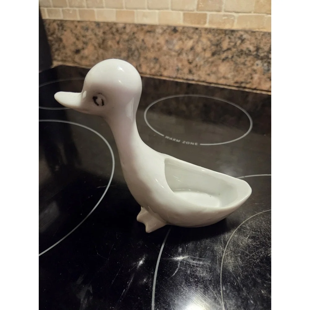 Vintage‎ White Porcelain Duck Planter